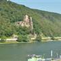 Uitzicht op de Rijn met aan de overzijde Burcht Rheinstein